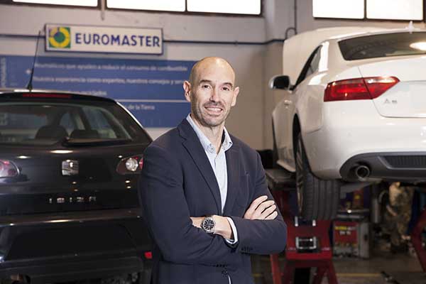 Juan Manuel Valtueña, Michelin
